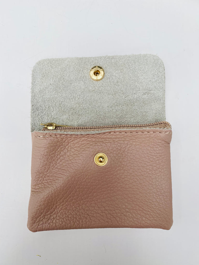 Cute pink handbag | Pink handbags, Cute pink, Soft leather purse